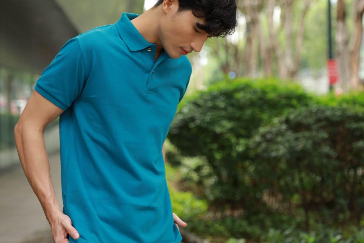 What are some tips for folding polo shirts for your traveling trip? 